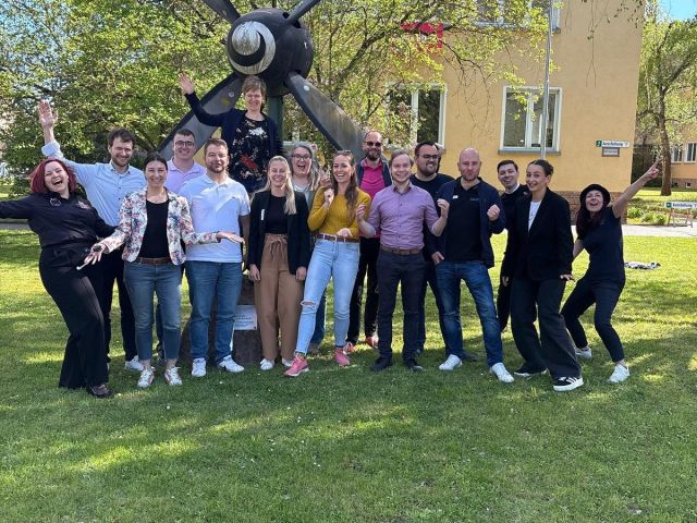 carousel_album-18068202074473531