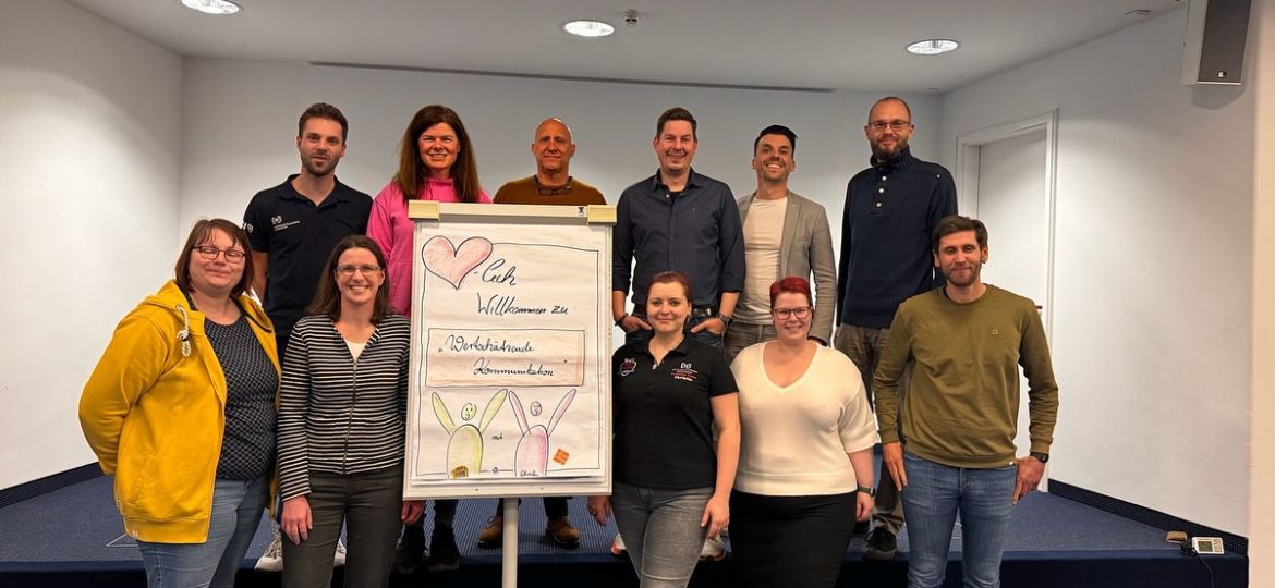 carousel_album-18133100107413024